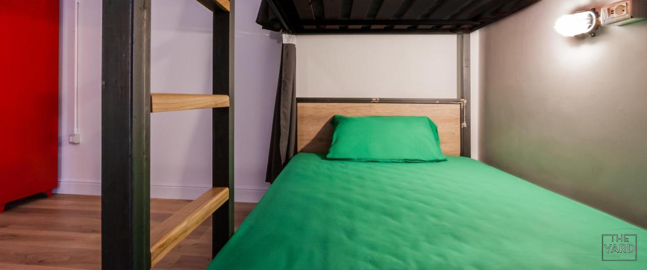 The Yard Hostel Катанія Екстер'єр фото