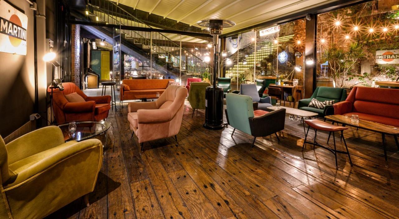 The Yard Hostel Катанія Екстер'єр фото